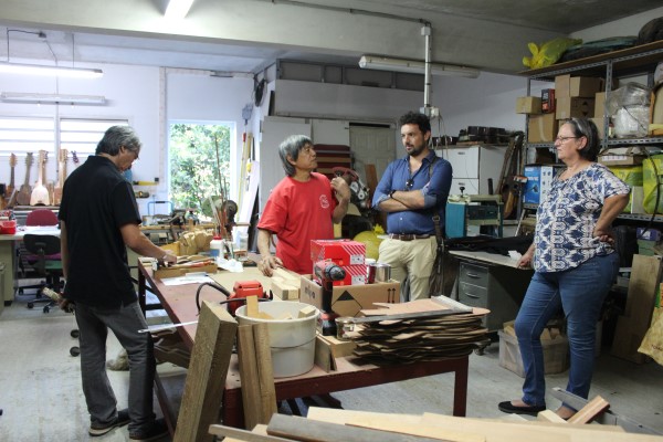 cagou ukulele ducos visite