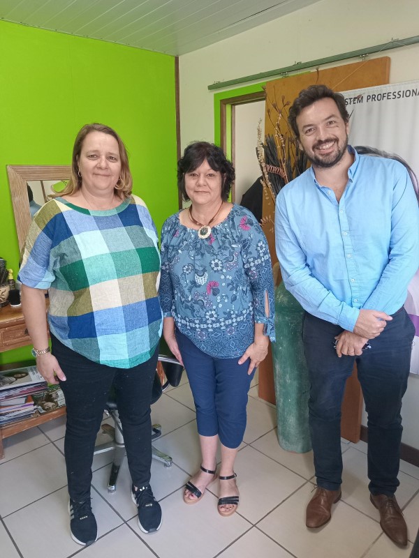 salon style tiff pouembout